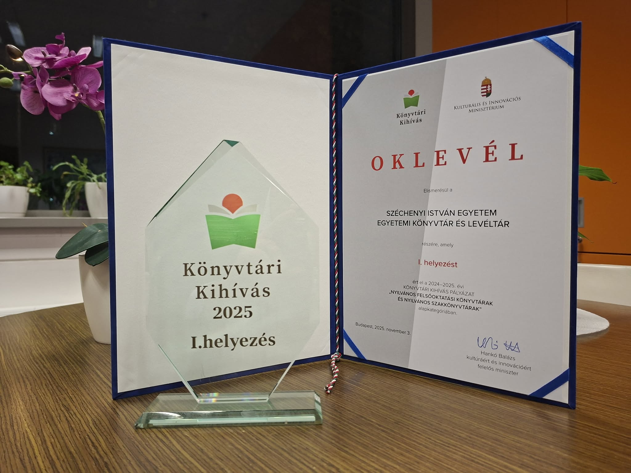 Staff of the Széchenyi István University Library and Archives at the award ceremony. Pictured: Eszter Tóthné Marek, Head of Centre; Csilla Tóth, Director; Henrietta Tóth and Péter Hegedüs, Heads of Department (Photo: András Adorján)